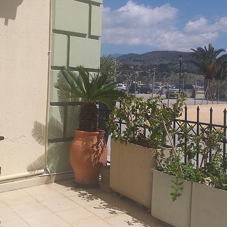 P&T Apartment Argostoli  Eksteriør bilde
